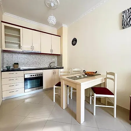 Apartament Safari Durrës